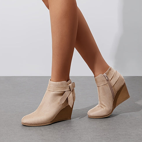 HOCHHACKIGE STIEFELETTEN FÜR DAMEN