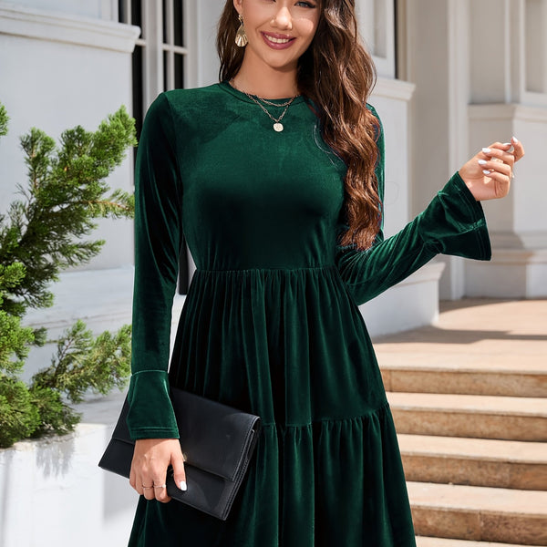 Damen Samtkleid mit langen Ärmeln & Rüschensaum | Luxus für Winter