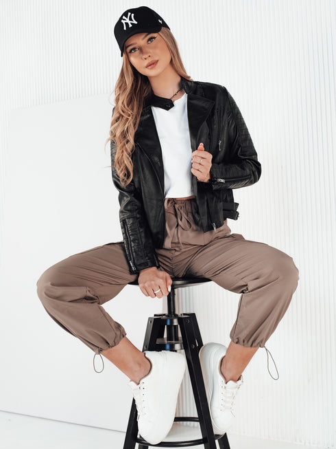 Kurze Damen Lederjacke mit Stehkragen Zippern & Schnallen