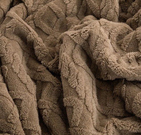 Agnes warme Sherpa kuschelige Decke aus Korallenfleece Braun | Shiraki