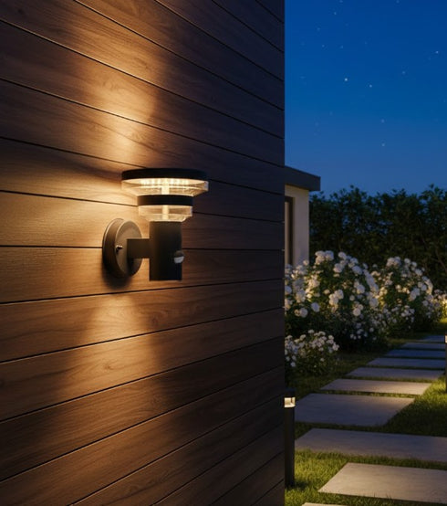 Ava LED Außenwandleuchte Bewegungsmelder IP44 Edelstahl | Shiraki