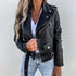 MODISCHE DAMEN BIKERJACKE MIT REVERSKRAGEN-DETAIL