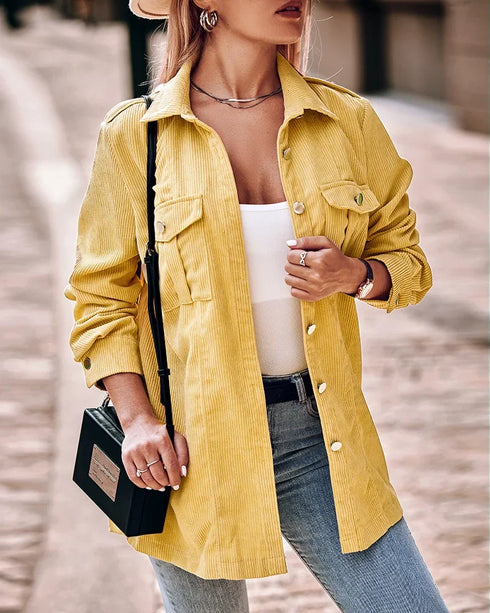 MODISCHE GELBE CORDJACKE FÜR DAMEN MIT KNOPFVERSCHLUSS