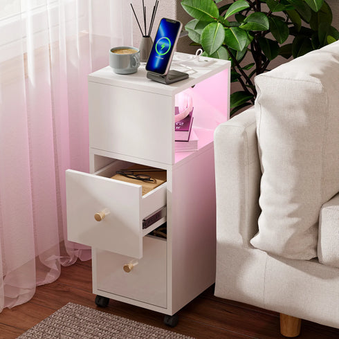 Iori Nachttisch mit Licht 2AC 2USB Ladestation Bluetooth-Lichtstreifen | Shiraki
