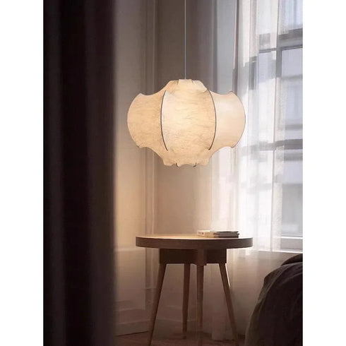 Warmer Kronleuchter aus Wabi-Sabi-Seide von Noelle, modernes japanisches Licht | Shiraki