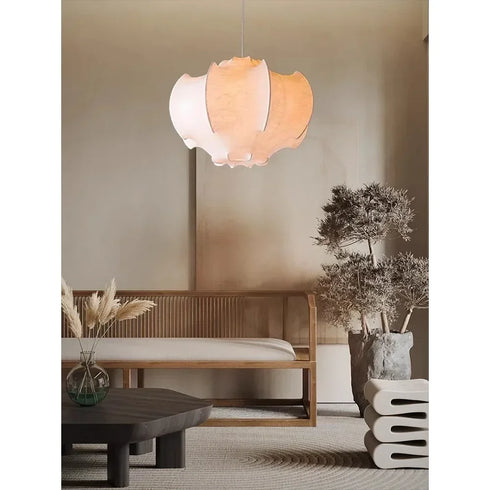 Warmer Kronleuchter aus Wabi-Sabi-Seide von Noelle, modernes japanisches Licht | Shiraki