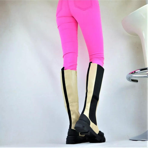 DAMEN PUNK-GOTHIC BIKERBOOTS MIT HOHEM PROFILABSATZ, PLATEAU UND XL-BLOCKABSATZ