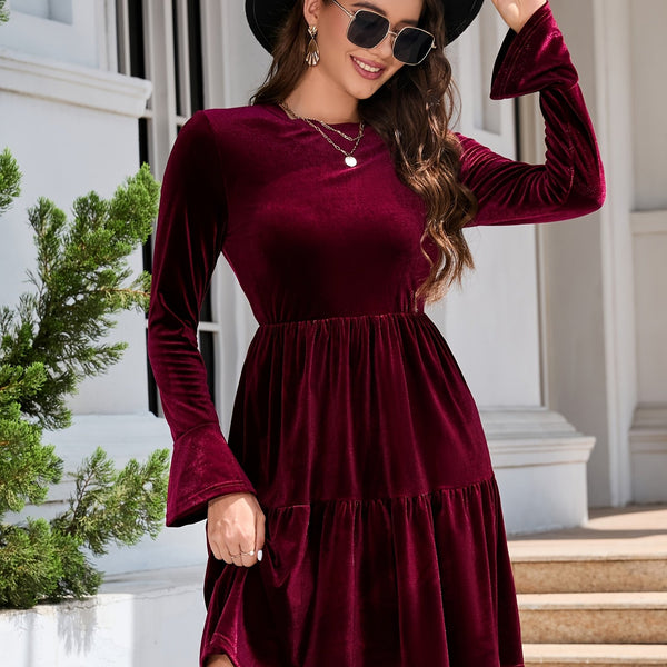 Mehrlagiges Samt-Mini mit Longsleeves | Elegant und Chic für Winter