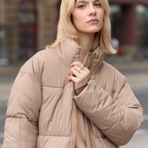 Wintermantel Damen | lang mit Pelzkragen & Kapuze