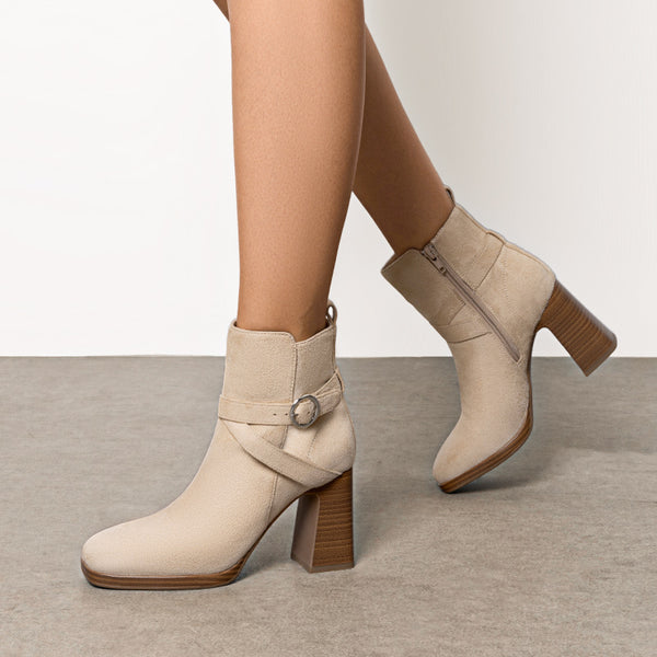 DAMEN BLOCKABSATZ-STIEFELETTEN MIT RUNDKAPPE – PERFEKT FÜR DEN HERBST