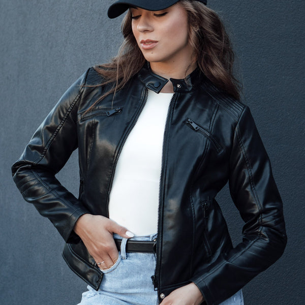 Kunstlederjacke Damen mit hohem Kragen | cleaner Bikerstil