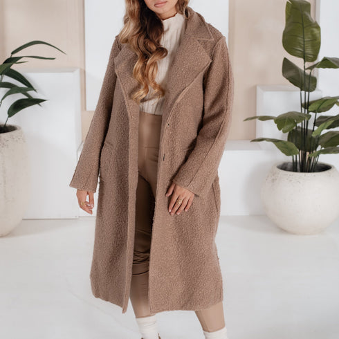 DAMEN SCHAFLEDER WINTERMANTEL – ÜBERGRÖSSIG & ELEGANT