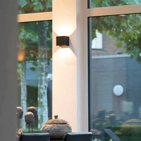 LumiSleek LED-Wandleuchte