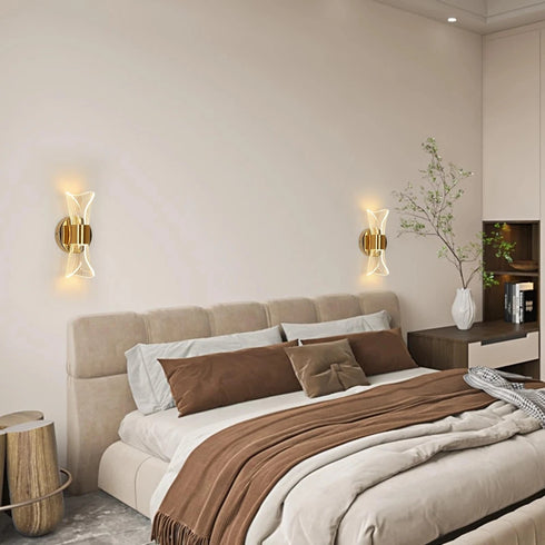 Anja LED Wandleuchte Dimmbar Metall Acryl Gold | Shiraki