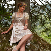 Beige Damen Mini Dirndl mit Schürze – Perfekt für Oktoberfest und Volksfeste