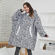 ComfyHoodie - Hoodie & Blanket